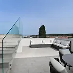 Skypool San Cassiano * Sukošan
