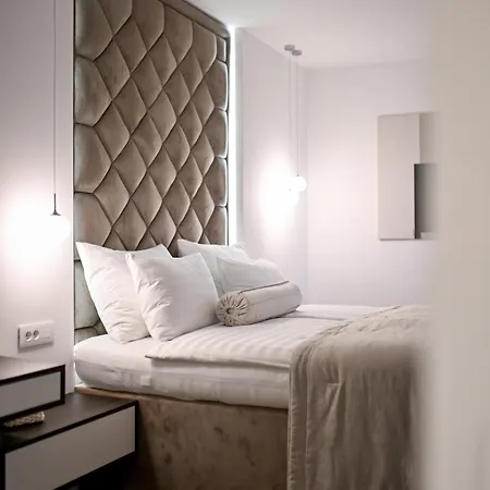 Skypool San Cassiano * Sukošan