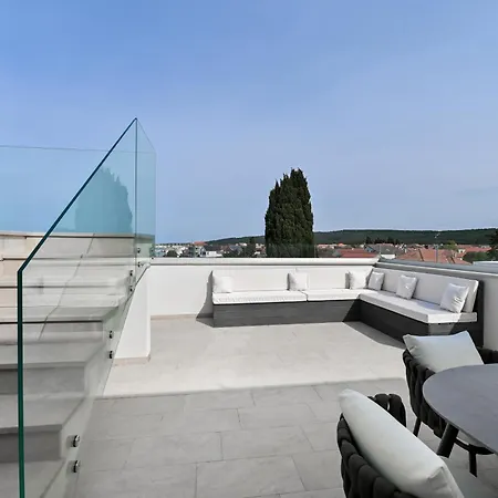 Skypool San Cassiano * Sukošan