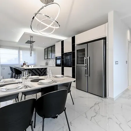 Skypool San Cassiano * Sukošan