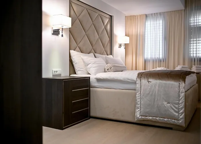 Skypool San Cassiano Вилла Сукошан