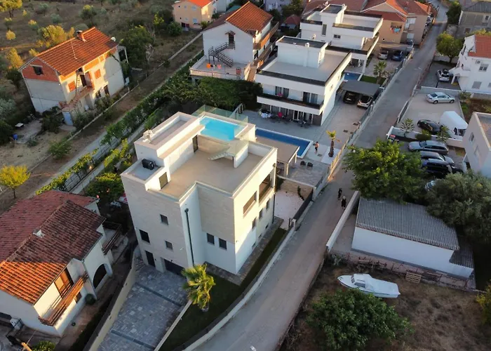 Skypool San Cassiano 빌라 Sukošan